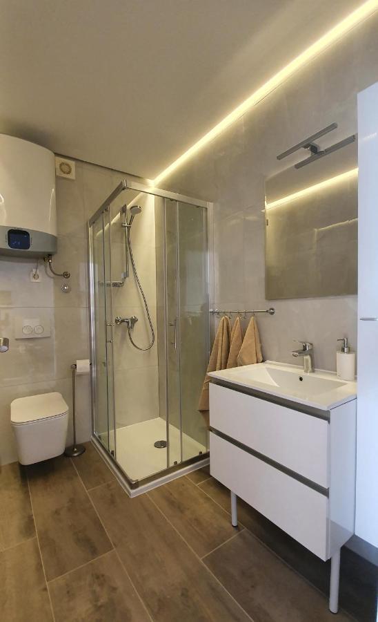 Divine View Apartma نجيفيش المظهر الخارجي الصورة